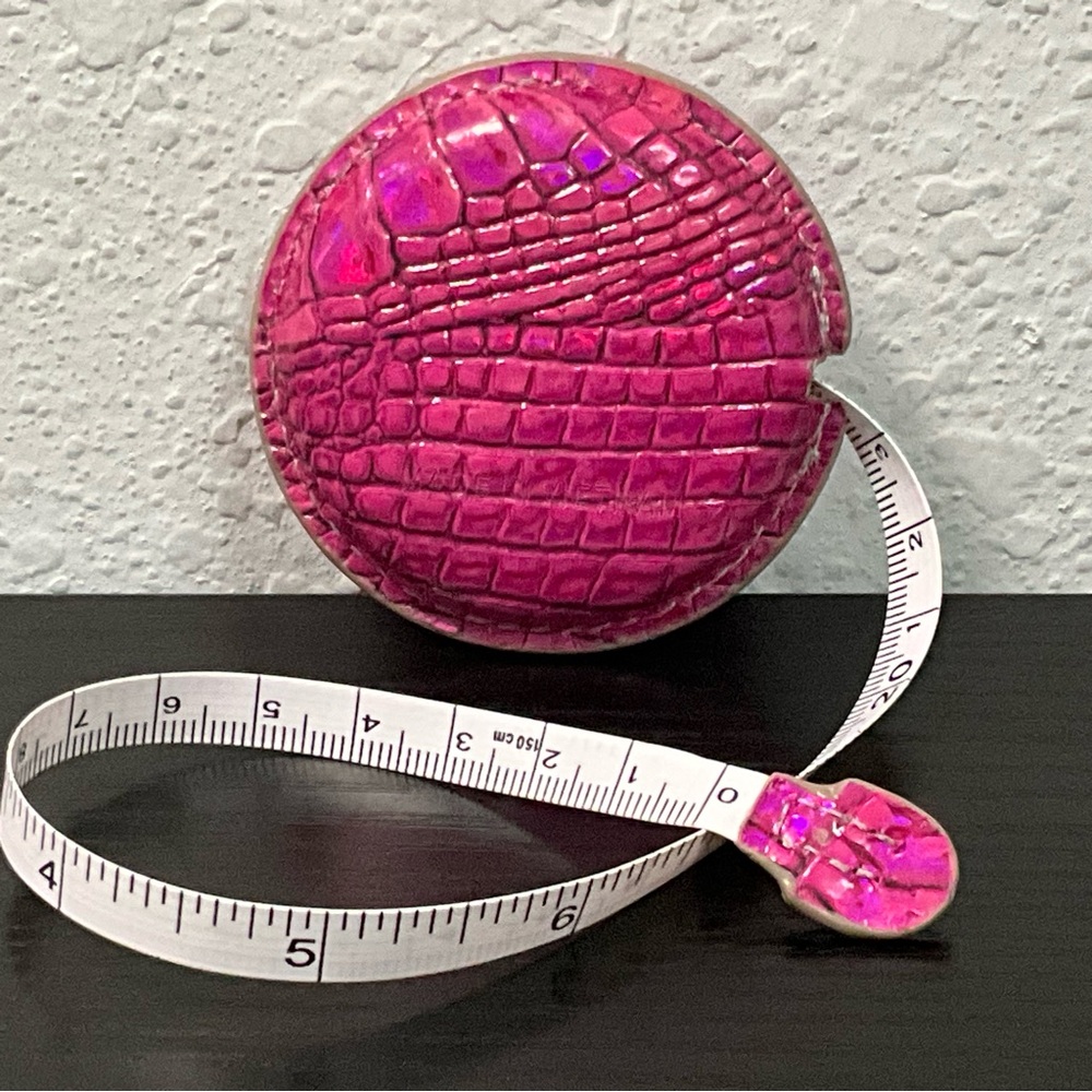 Brahmin Tape Measure POTION MELBOURNE Lightweight Pocket Size HTF Color - Picture 4 of 6